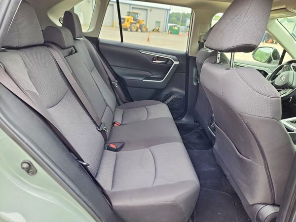 2019 TOYOTA RAV4 XLE / XLE Premium 4WD