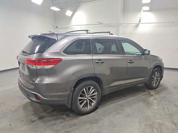 2018 TOYOTA HIGHLANDER SE/XLE