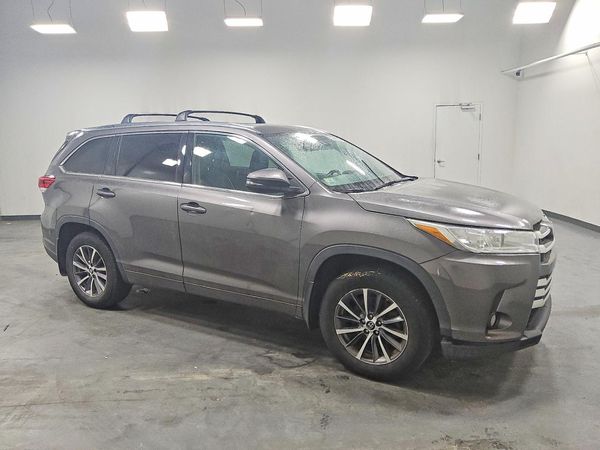 2018 TOYOTA HIGHLANDER SE/XLE
