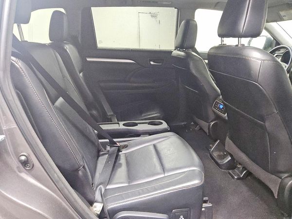 2018 TOYOTA HIGHLANDER SE/XLE