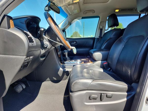 2017 INFINITI QX80