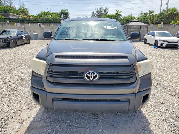 2017 TOYOTA TUNDRA SR/SR5