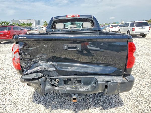 2017 TOYOTA TUNDRA SR/SR5