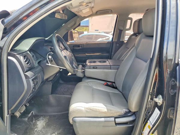 2017 TOYOTA TUNDRA SR/SR5