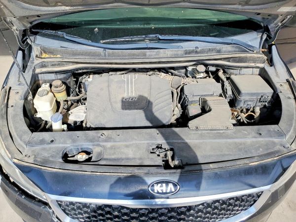 2016 KIA SEDONA L - Low level