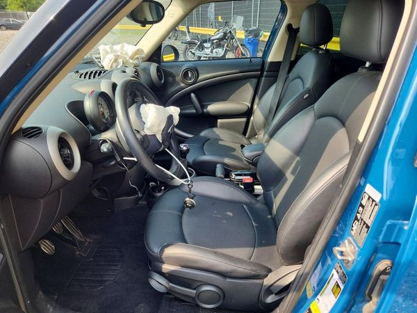 2012 MINI COOPER