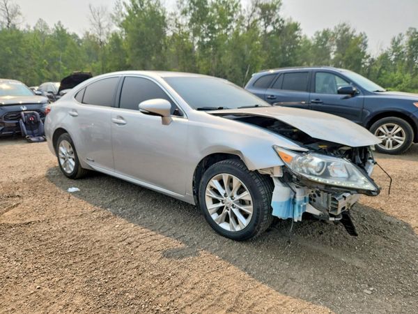 2014 LEXUS ES 300h