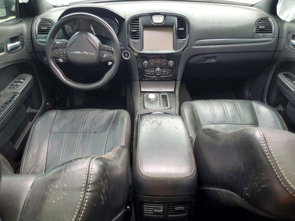 2016 CHRYSLER 300