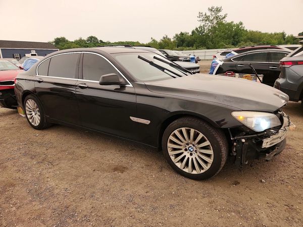 2012 BMW 750 750Lxi/Alpina B7 xDrive