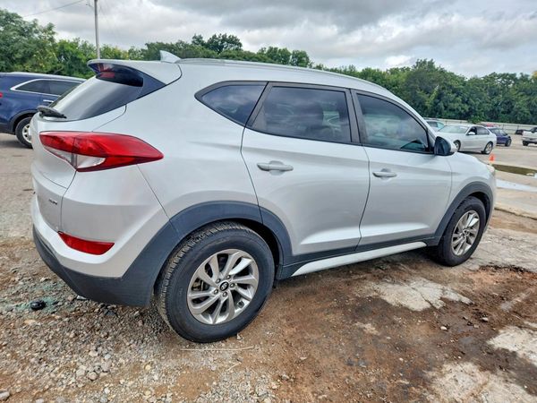2018 HYUNDAI TUCSON