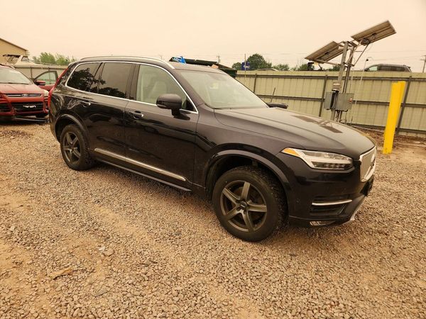 2017 VOLVO XC90