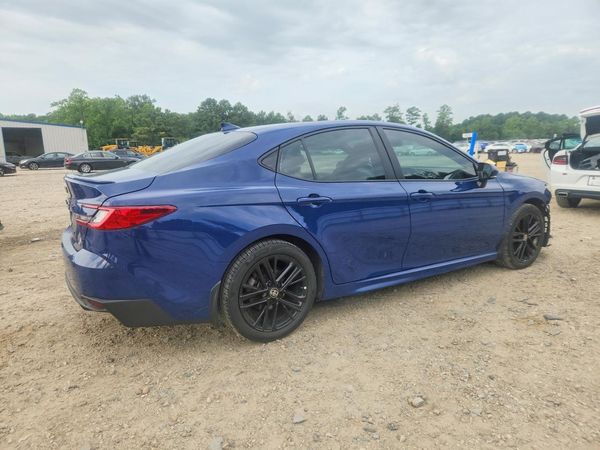 2025 TOYOTA CAMRY