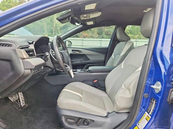 2025 TOYOTA CAMRY