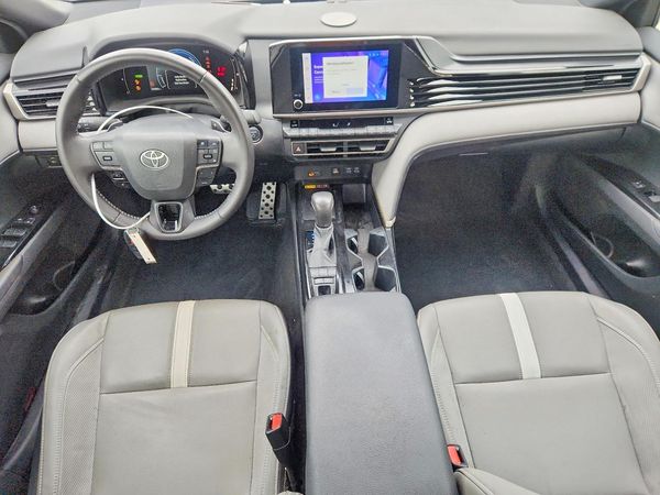 2025 TOYOTA CAMRY