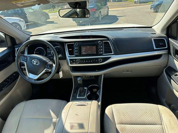 2018 TOYOTA HIGHLANDER LE/LE Plus