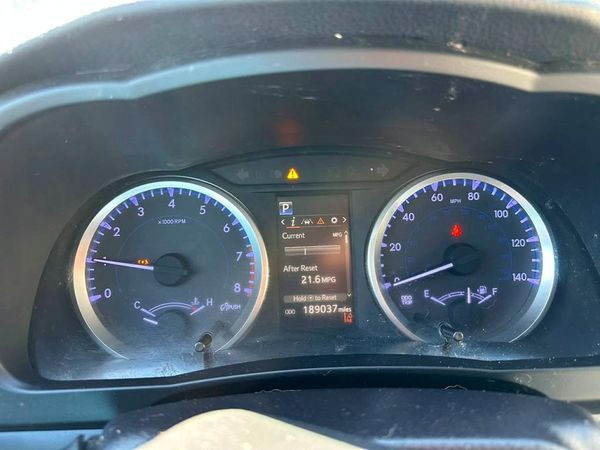 2018 TOYOTA HIGHLANDER LE/LE Plus