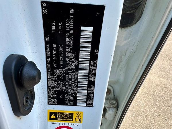 2018 TOYOTA HIGHLANDER LE/LE Plus