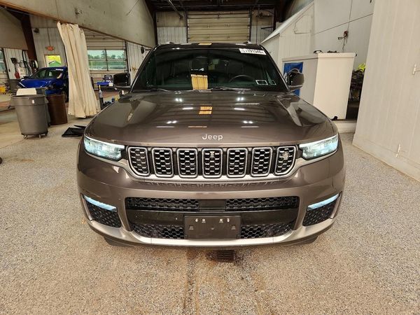 2022 JEEP GRAND CHEROKEE Summit