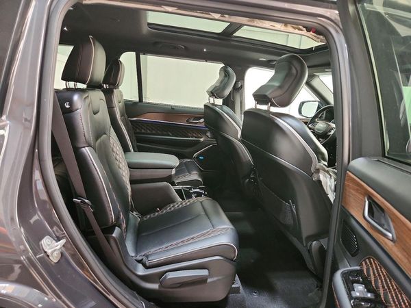 2022 JEEP GRAND CHEROKEE Summit