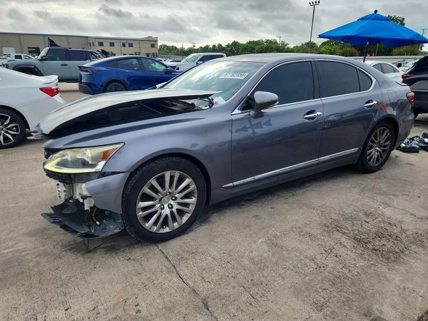 2013 LEXUS LS 460