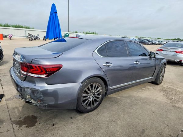 2013 LEXUS LS 460