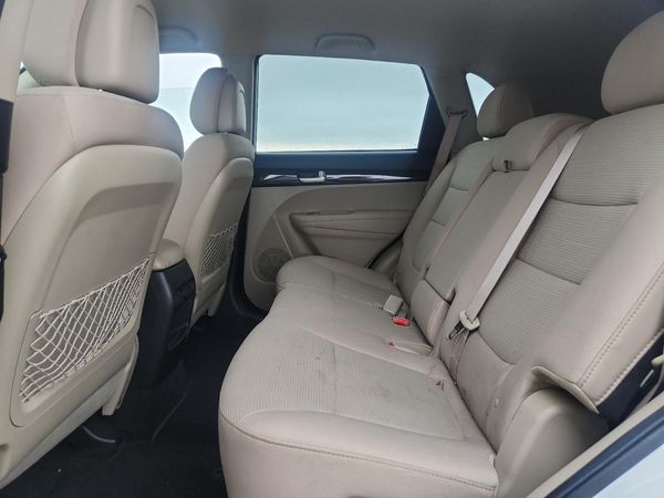 2015 KIA SORENTO GL