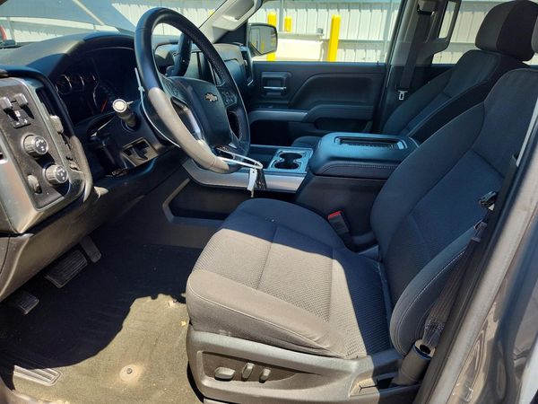 2017 CHEVROLET SILVERADO LT — DENT