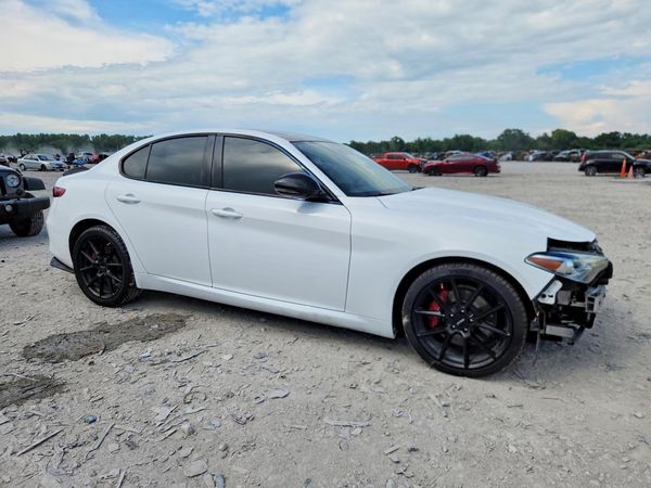2021 ALFA ROMEO GIULIA TI AWD