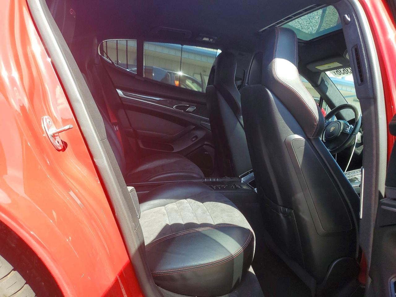 2013 PORSCHE PANAMERA