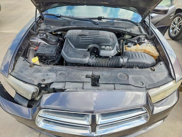 2014 DODGE CHARGER SE RWD