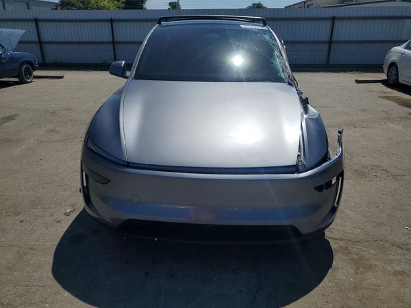 2026 TESLA MODEL  Y