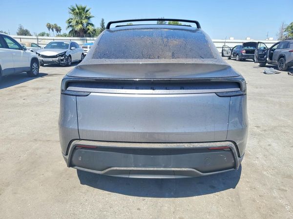 2026 TESLA MODEL  Y