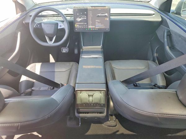 2026 TESLA MODEL  Y