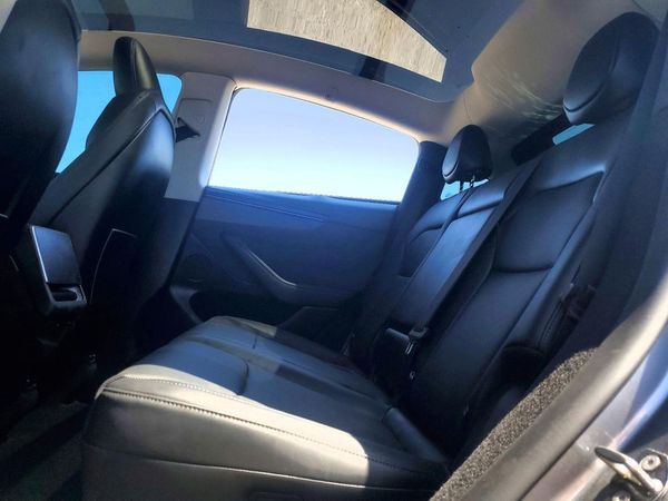 2026 TESLA MODEL  Y
