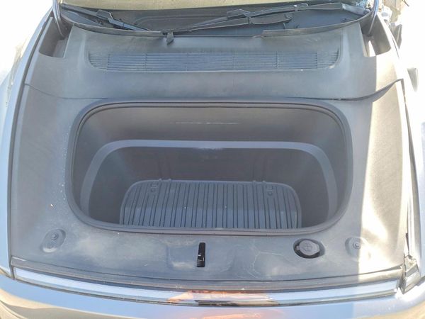 2026 TESLA MODEL  Y