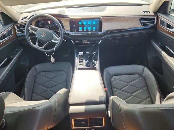 2025 VOLKSWAGEN ATLAS SE