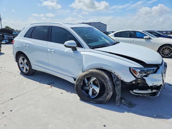 2020 AUDI Q3