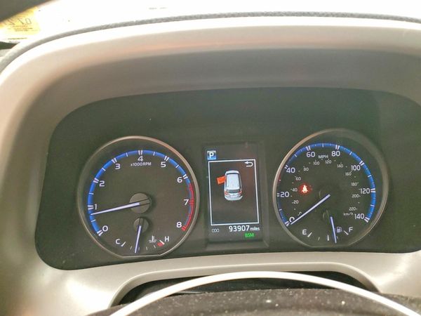 2018 TOYOTA RAV4 Adventure/XLE