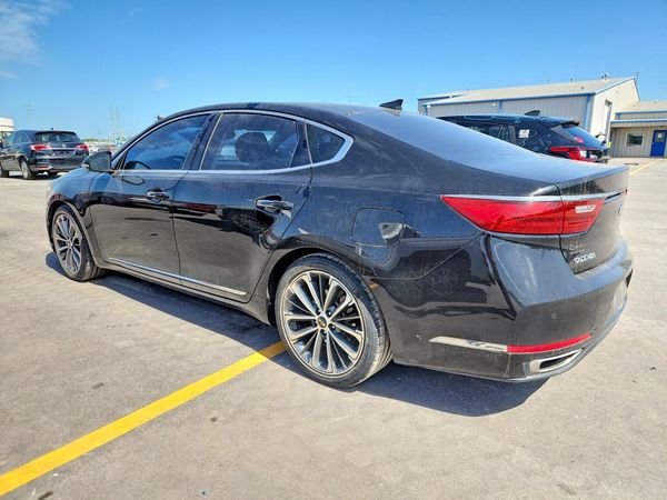 2018 KIA CADENZA
