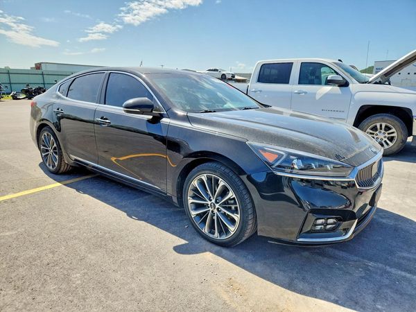2018 KIA CADENZA