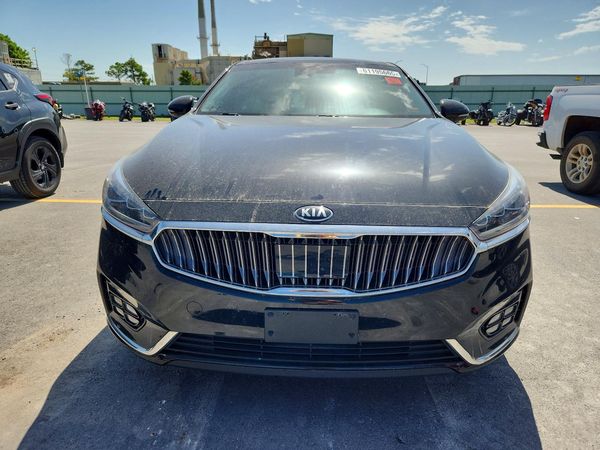 2018 KIA CADENZA