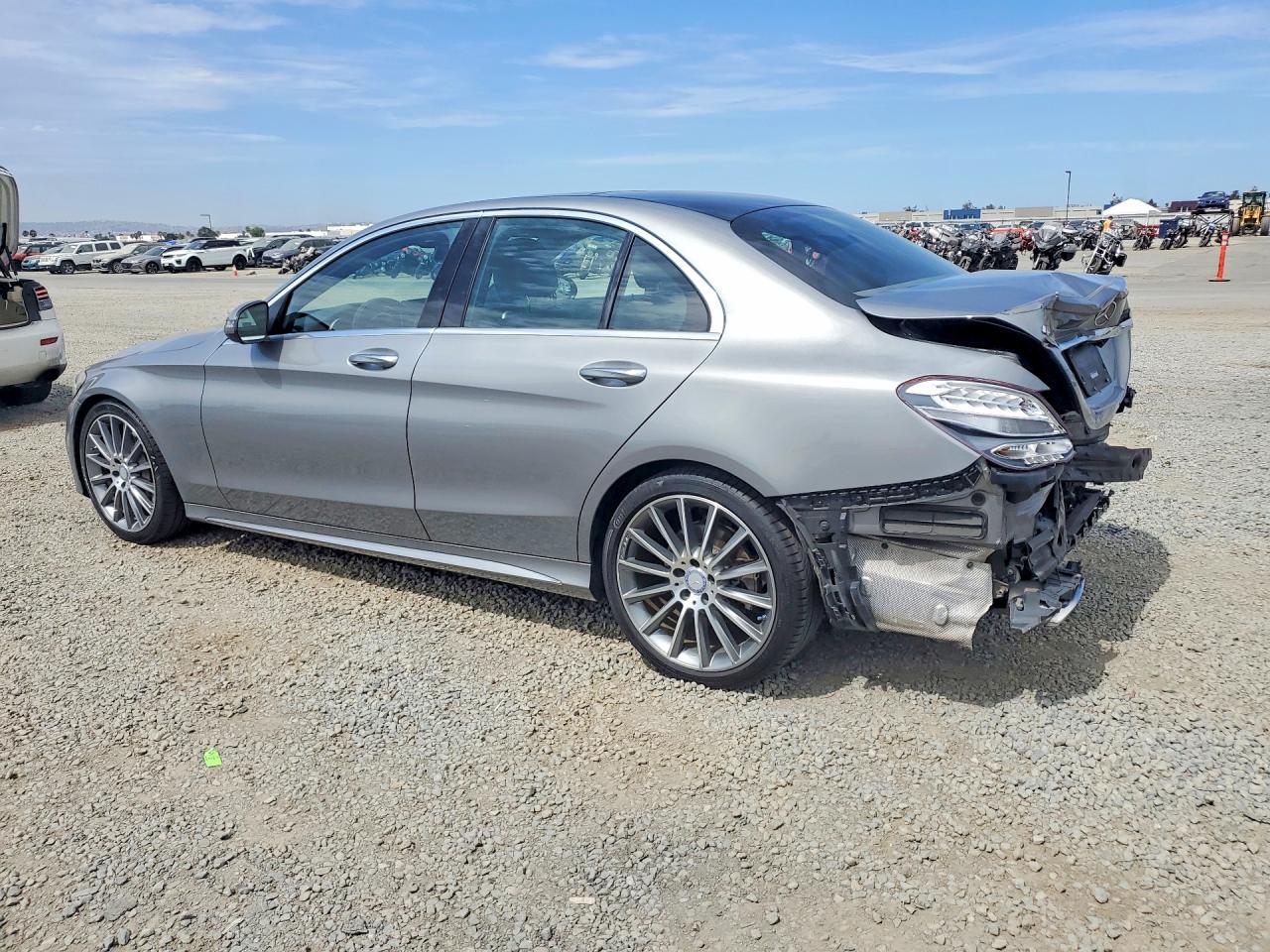 2016 MERCEDES-BENZ C C300