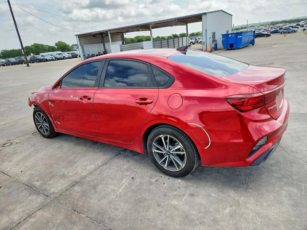 2022 KIA FORTE FE, LXS