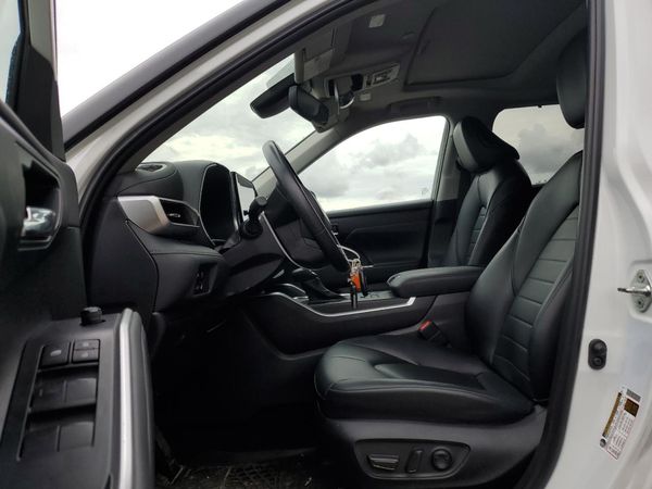 2023 TOYOTA HIGHLANDER
