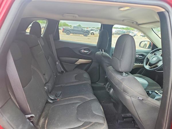 2017 JEEP CHEROKEE LATITUDE FWD
