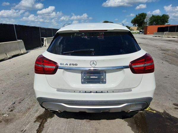 2019 MERCEDES-BENZ GLA