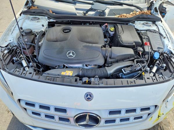 2019 MERCEDES-BENZ GLA