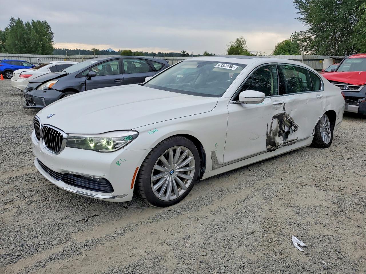 2016 BMW 740