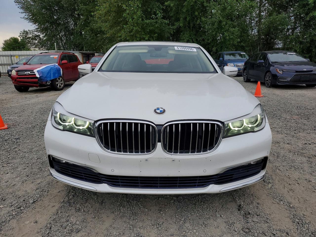 2016 BMW 740