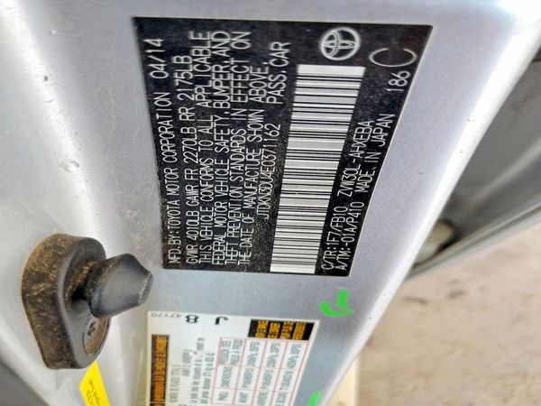 2014 TOYOTA PRIUS